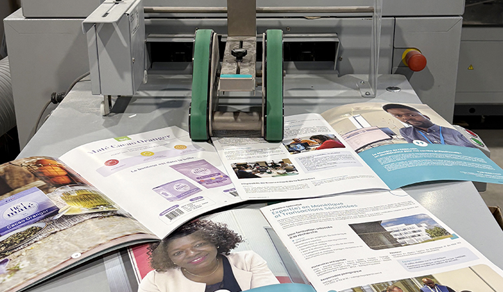 Brochure piquée